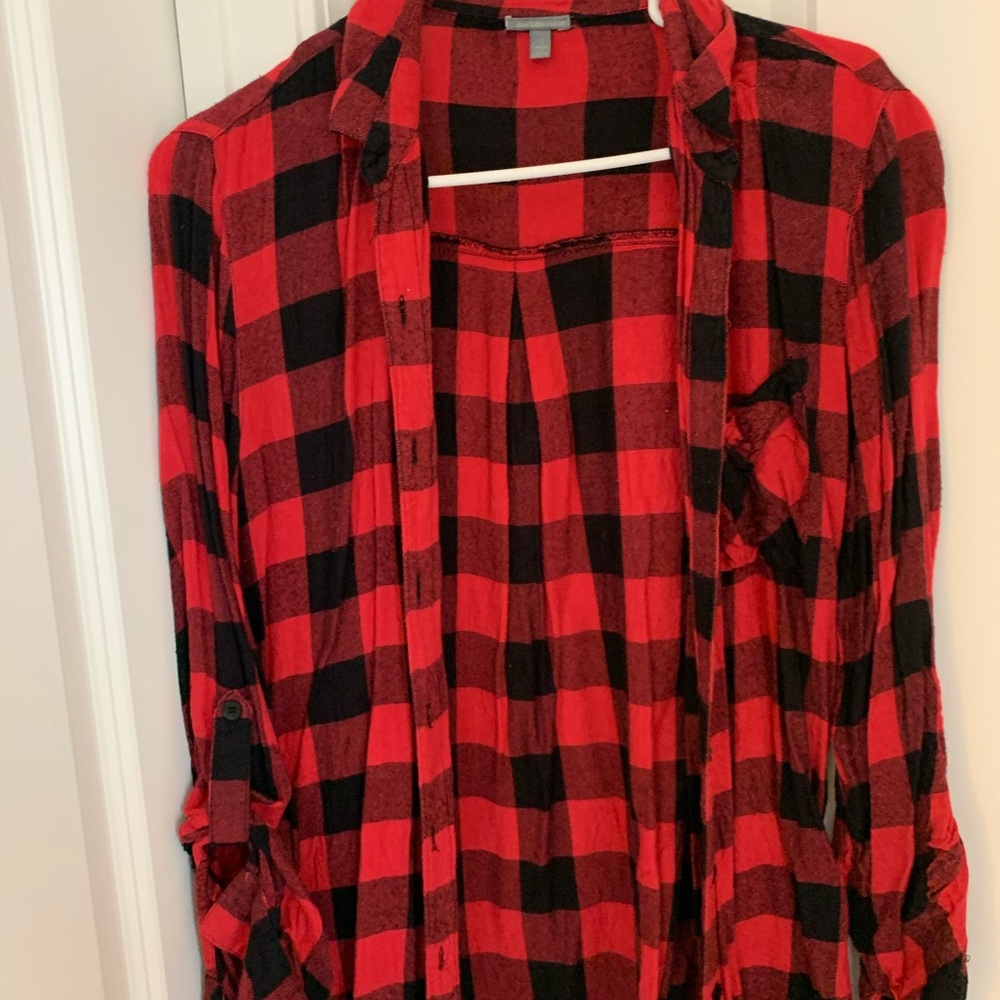 Black and red top